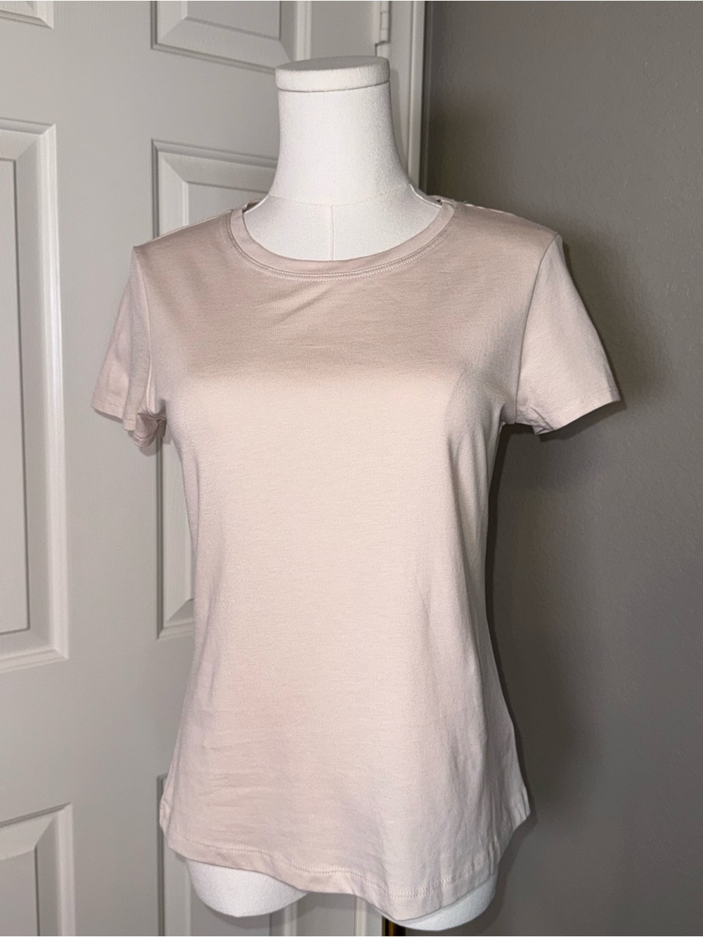 Tahari Women's Short-Sleeve Crewneck Tee